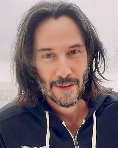 Keanu Reeves Biography